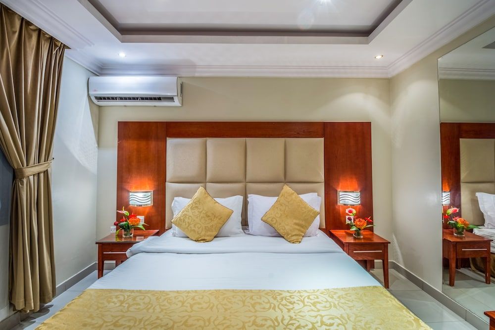 undefined AlMuhaidb AlOlaya Kories 7