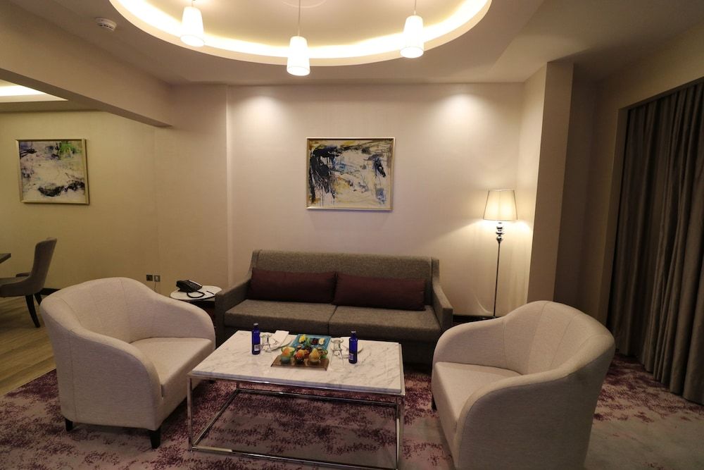 undefined Frontel Jeddah Hotel Altahlia 9