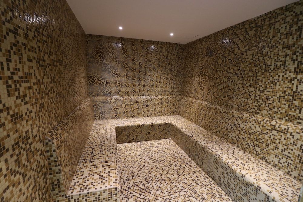 Steam Room