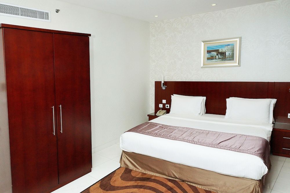 Grand Mayral Hotel