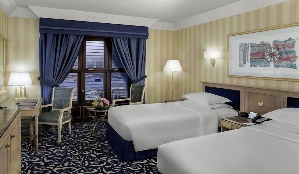 Premium Room Partial Kaaba View with Two Twin Beds
