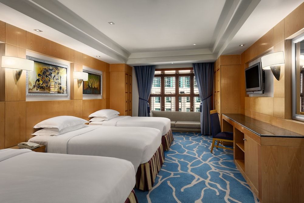 Family Room with Three Twin Beds