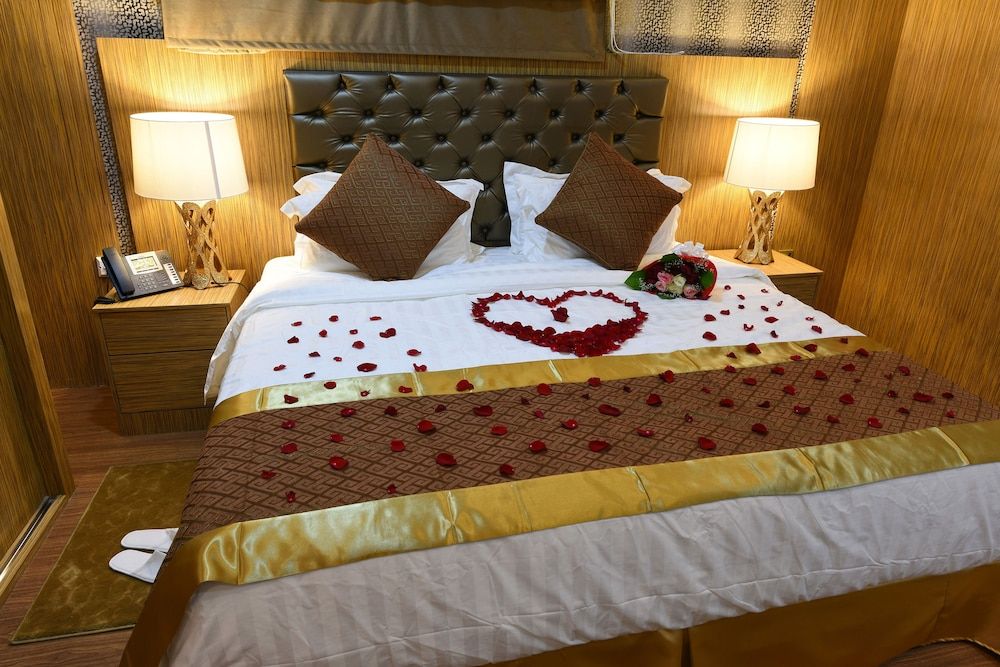 undefined Clemence Hotel Suites 4