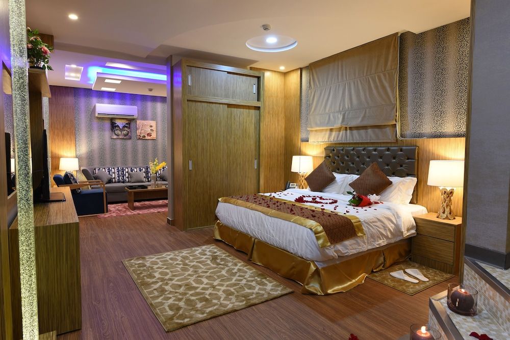 undefined Clemence Hotel Suites 3