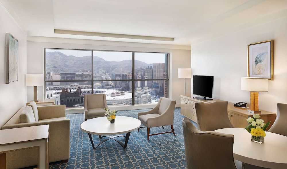 Hilton Hotel & Convention Jabal Omar Makkah Suite, 2 Twin Beds, Non Smoking (Amiri, Haram View) 6