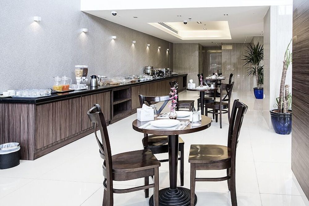 undefined Hayat Watheer Hotel 10