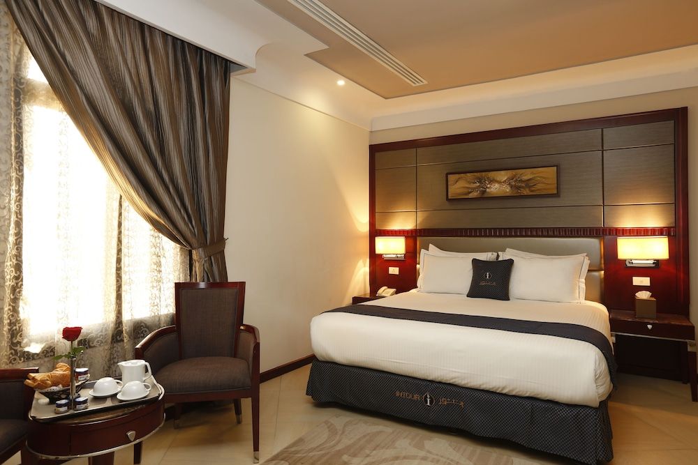Intour Hotel Al Khobar One-Bedroom Suite
