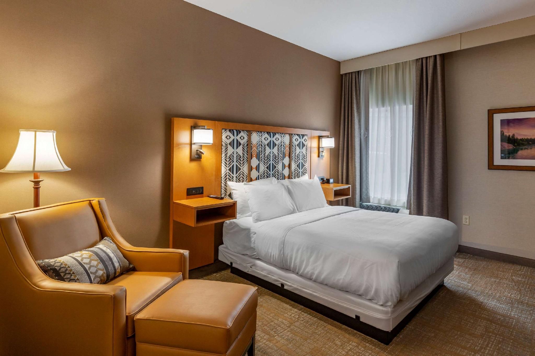 1 Queen Bed, Nonsmoking, Promotional