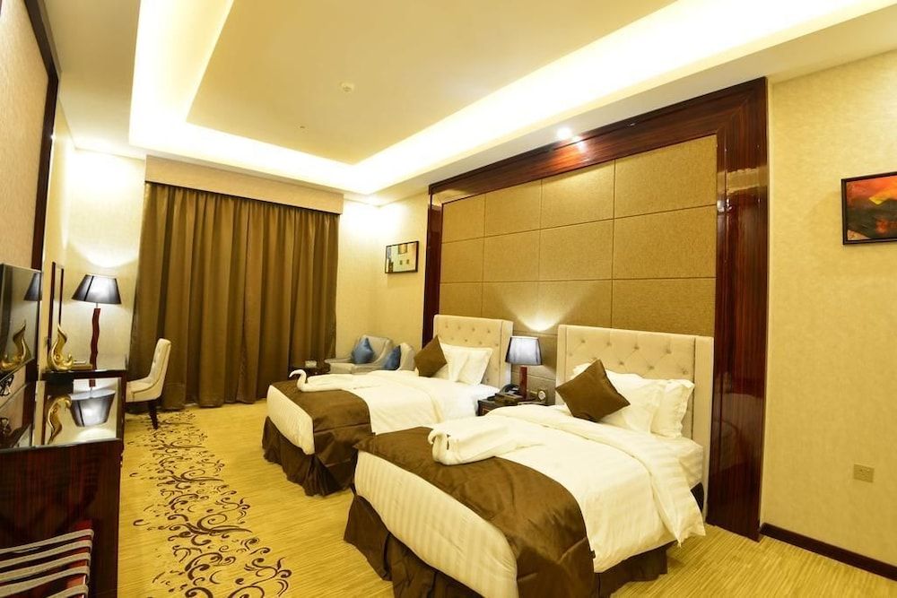 Holiday khaleej Deluxe Room (Super) 3