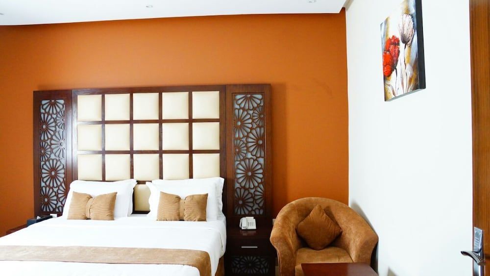 undefined Almuhaidb Alnarges 9