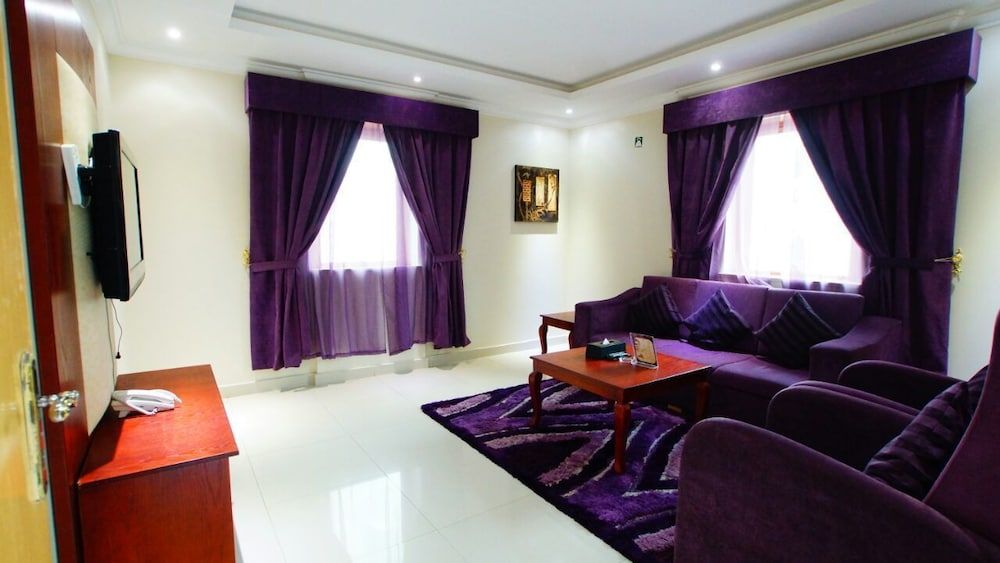 undefined AlMuhaidb Tahliya - Olaya 10