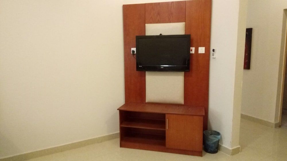 undefined AlMuhaidb Tahliya - Olaya 6