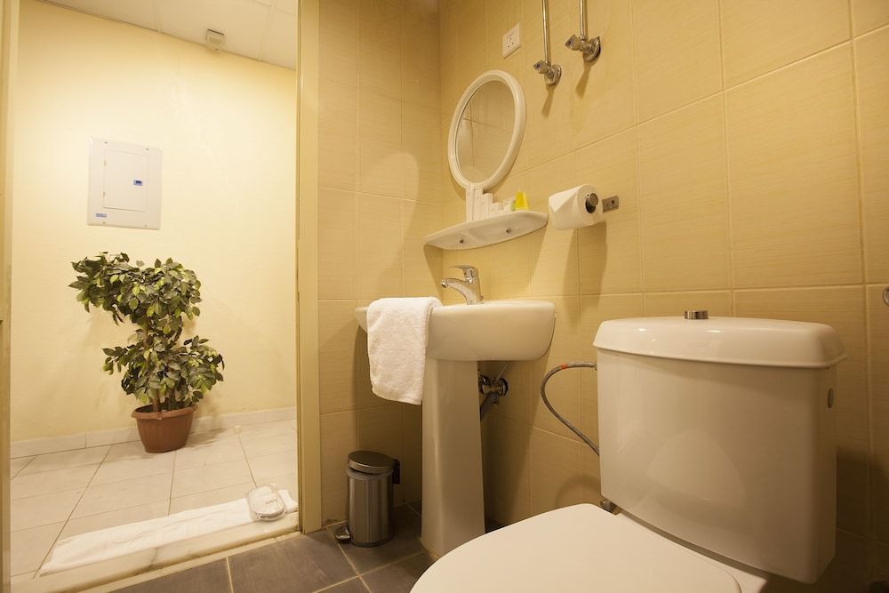 Palms Lily Hotel Suites Standard Room 5