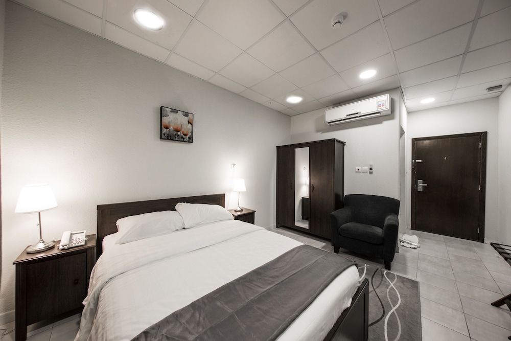 Palms Lily Hotel Suites Standard Room 2