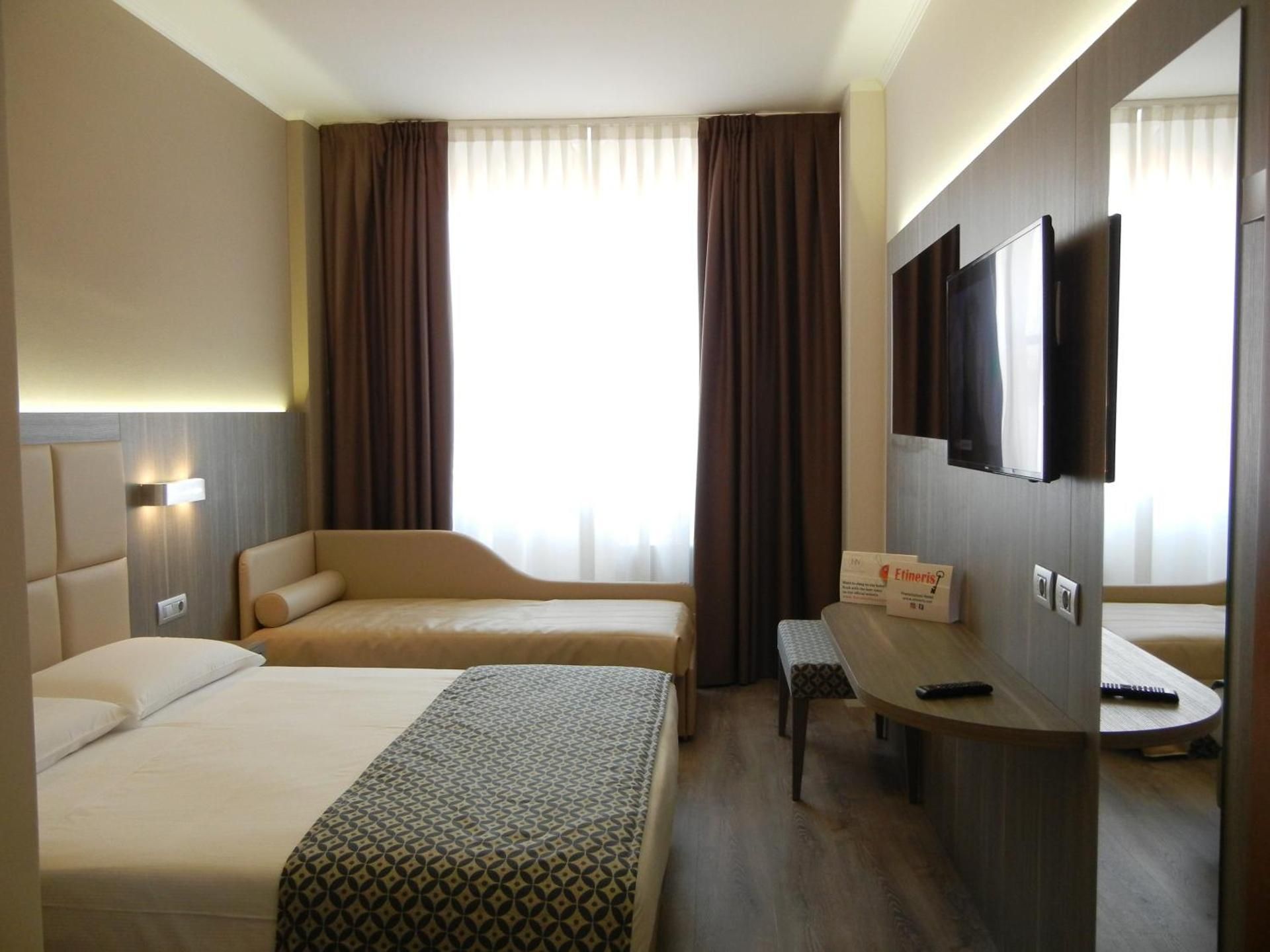 Executive Triple Room