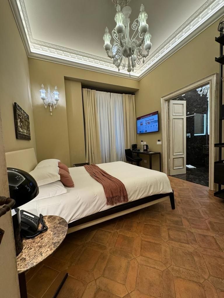 King Double Room (1 Adult)