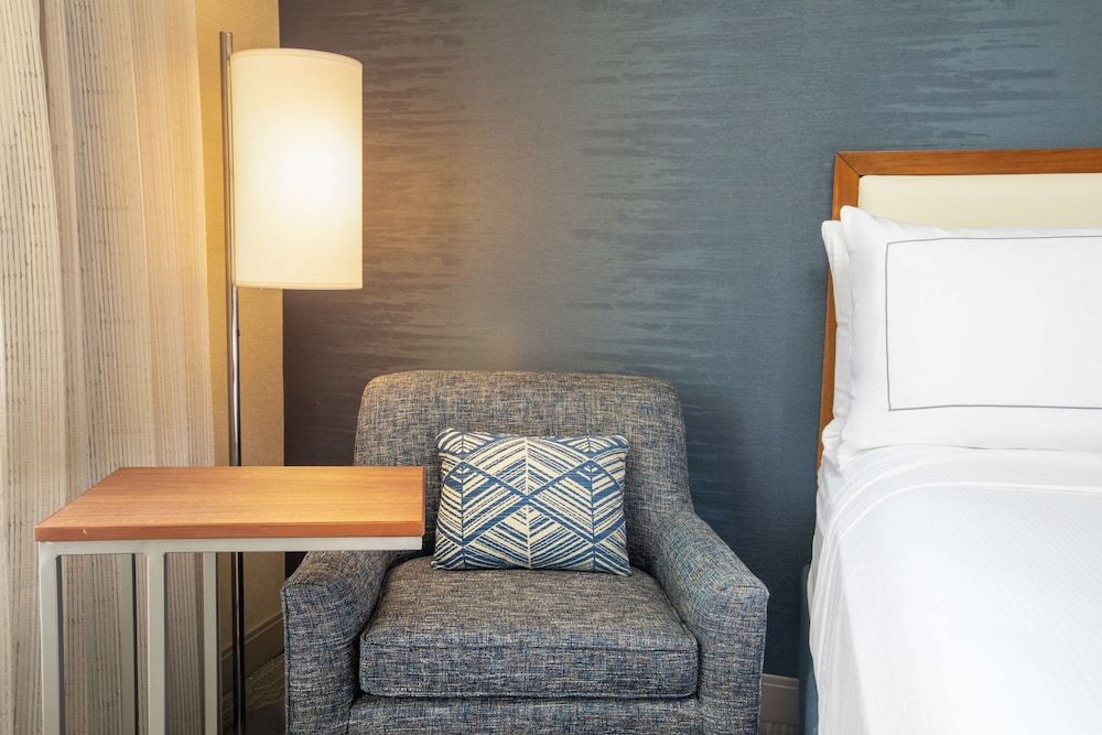 Room, 1 King Bed, Accessible, Bathtub (Mobility)