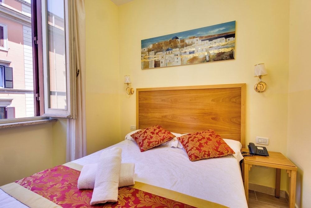 Hotel Terminal Economy Double Room 2
