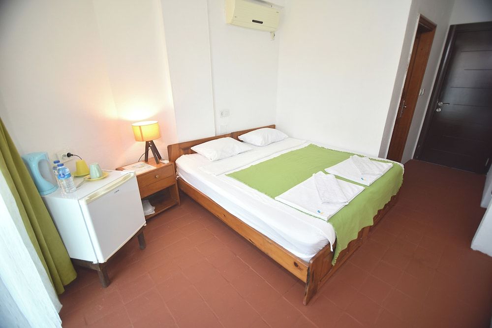 Basic Double Room