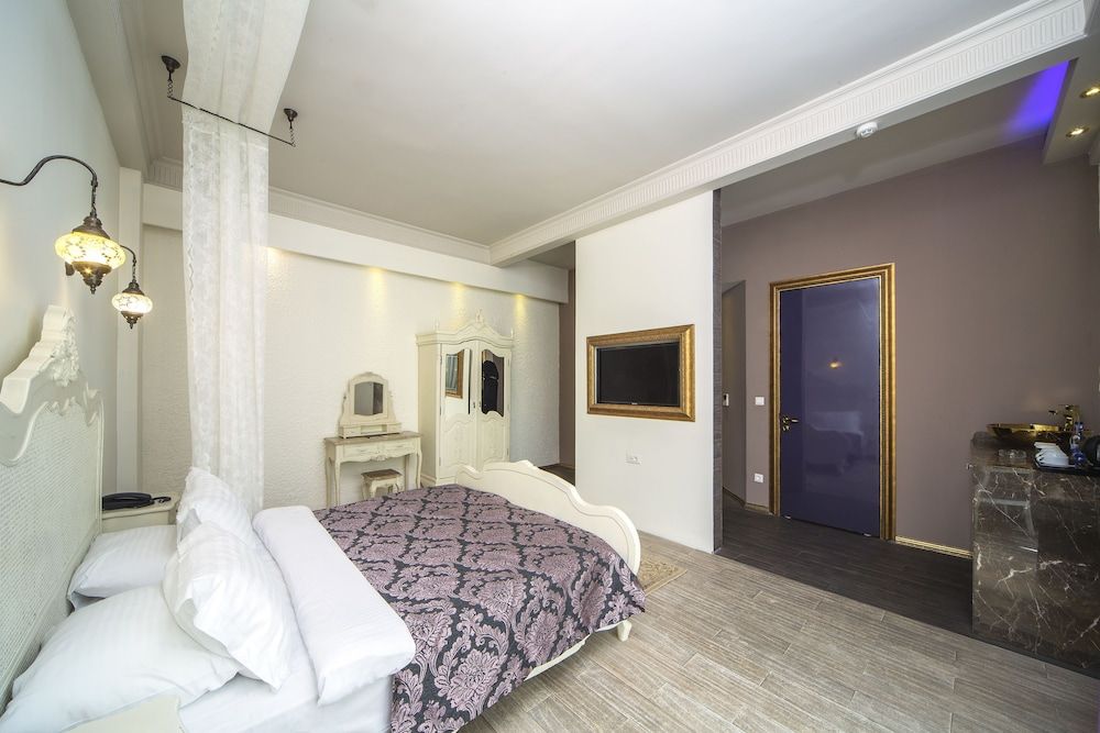 The Selection Suites Comfort Suite 7