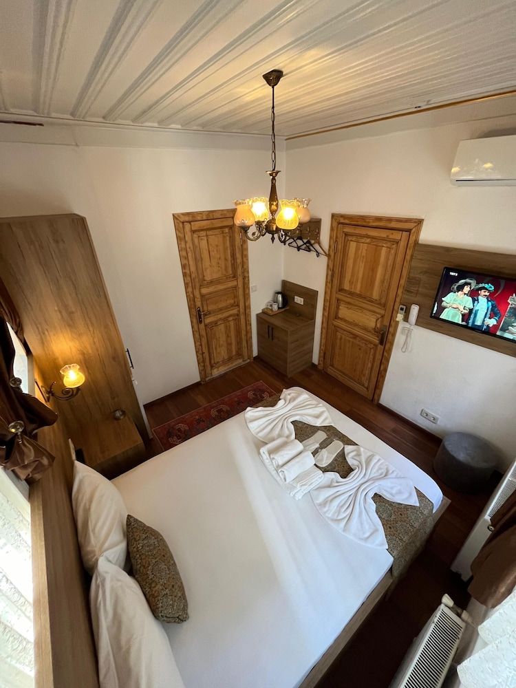 Kadıköy White House Standard Room 2