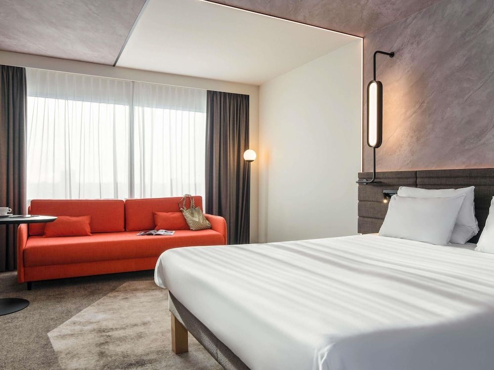 Novotel Rotterdam Brainpark Superior Room, 1 Double Bed with Sofa bed 3