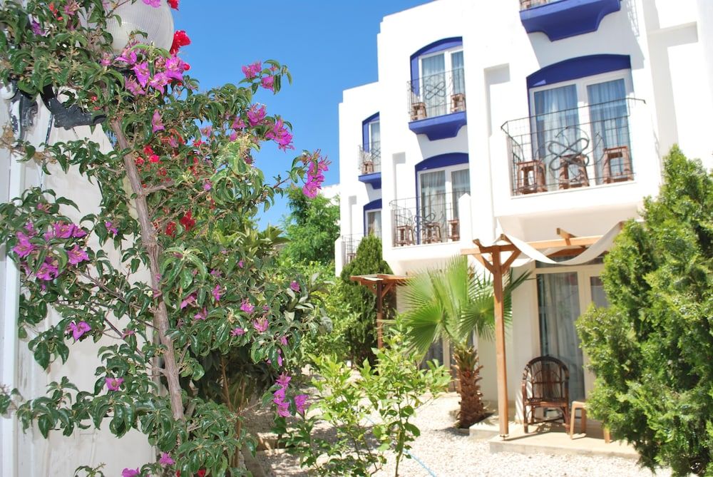 Serpina Hotel - Adults Only Standard Room 10