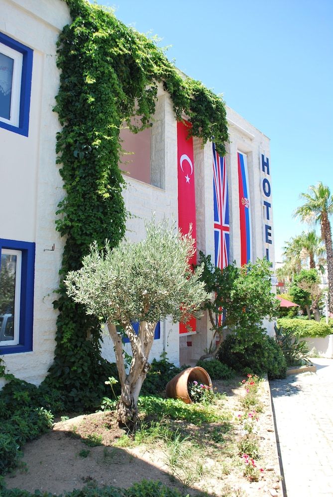 undefined Serpina Hotel - Adults Only 3