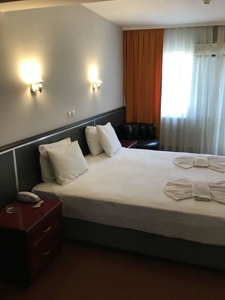 undefined Otel Balca 3