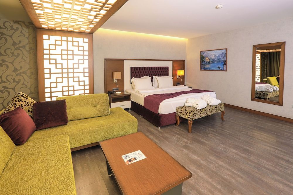 Sirin Park Hotel Deluxe Room