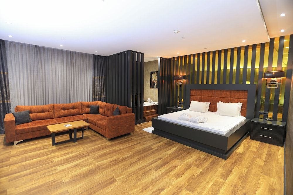 Sirin Park Hotel Deluxe Studio Suite 2