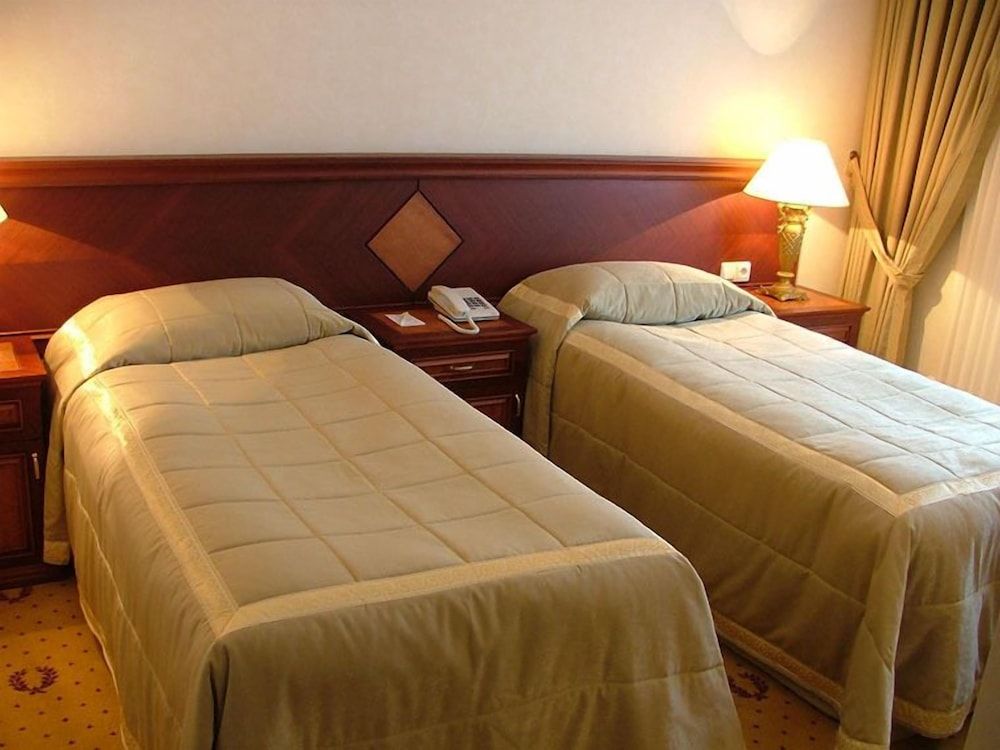 Doga Residence Standard Twin Room 2