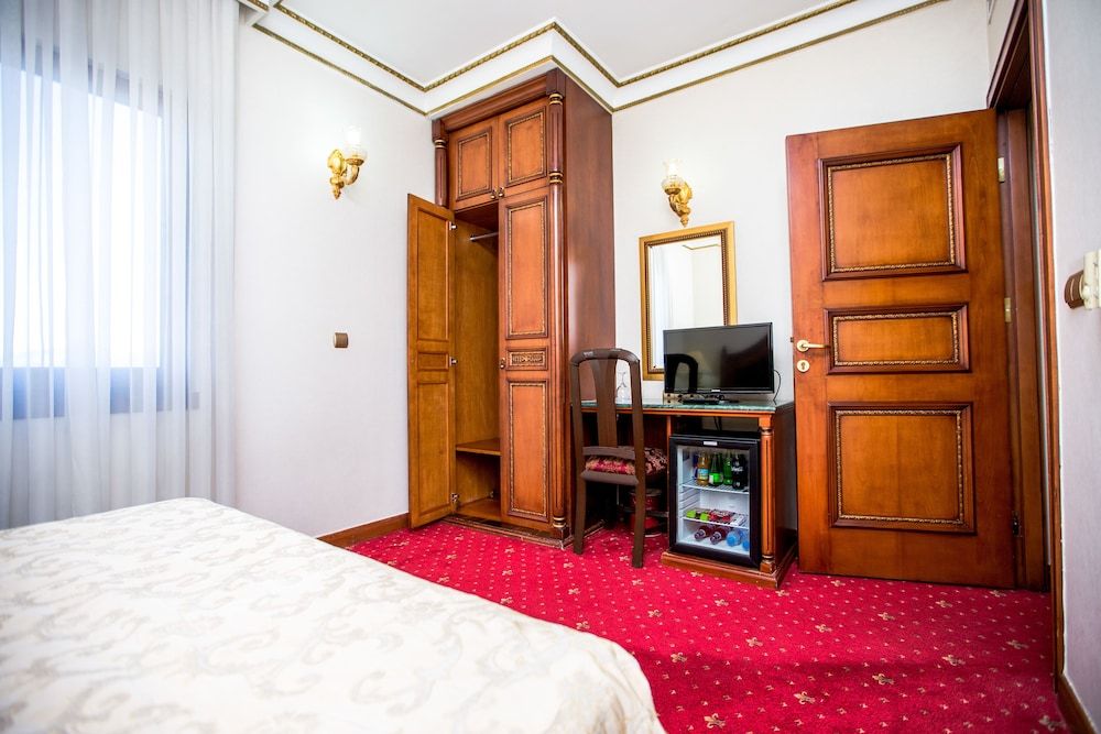 Doga Residence Standard Twin Room 7