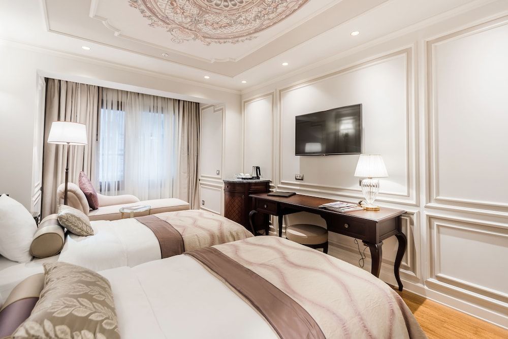 Arcade Hotel Standard Double or Twin Room