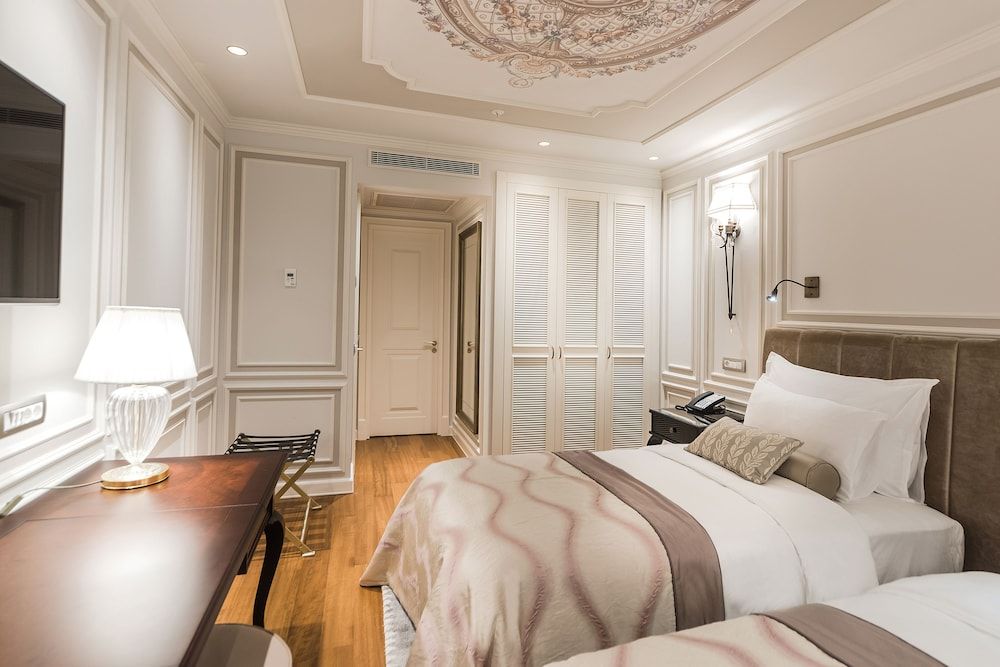 Arcade Hotel Standard Double or Twin Room 6