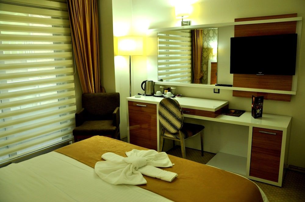 The Ancient Mesopotamia Hotel Deluxe Suite, 1 Bedroom, Non Smoking, City View 7