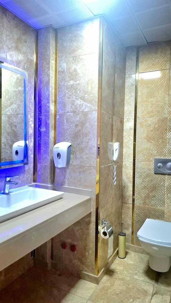 The Ancient Mesopotamia Hotel Family Room, 2 Bedrooms 4