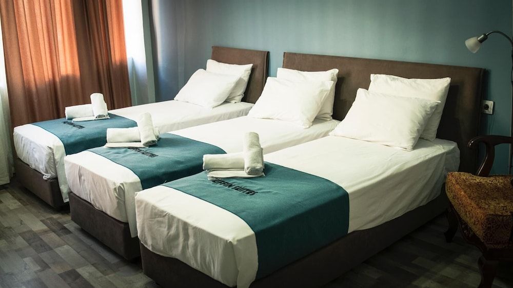 undefined Puffin Suite 9