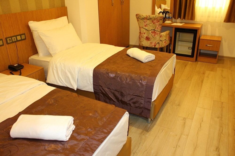 Hotel Melidium Standard Twin Room, 2 Twin Beds, Non Smoking, City View 3