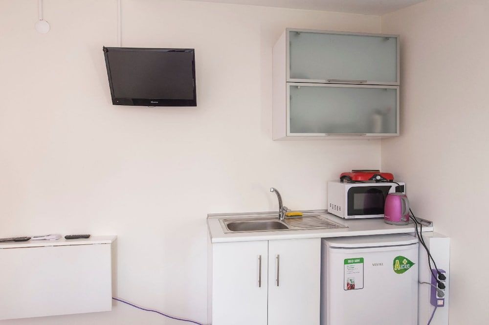 35tam Deluxe Studio 8