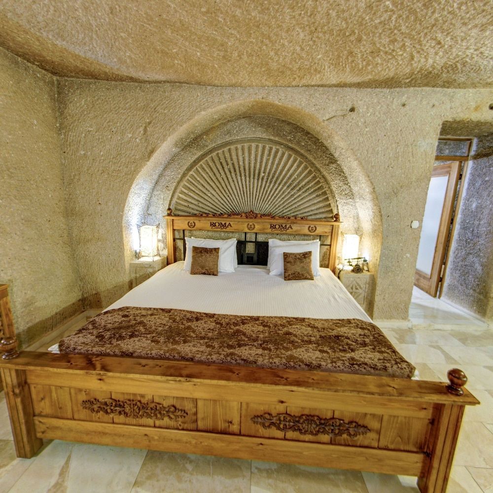 Roma Cave Suite Hotel King Suite with Spa Bath and Sauna