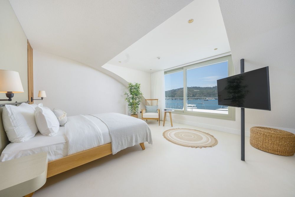 Standard Loft