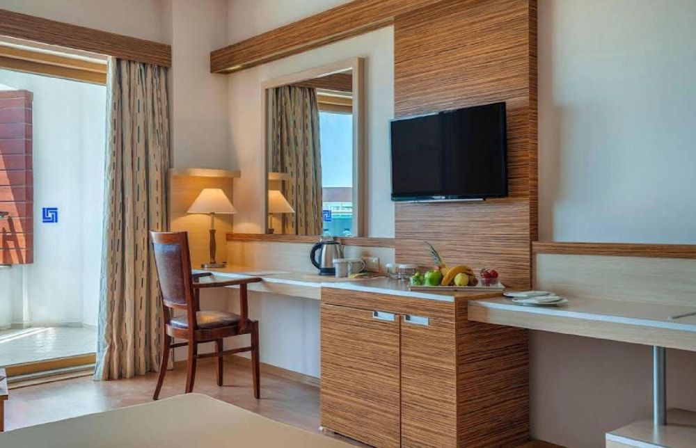 Azure By Yelken Hotel - All Inclusive Standard Room, 1 Bedroom, City View 5