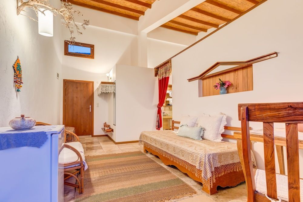 Suite, Sea View