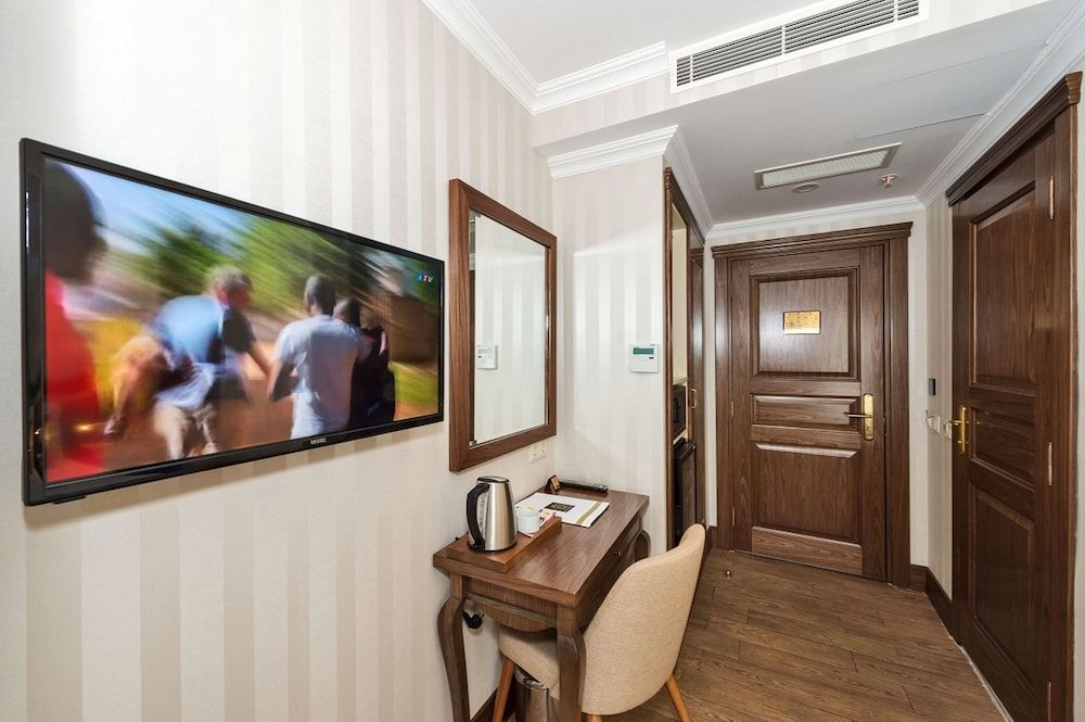 The Central Hotel Economy Double Room 8