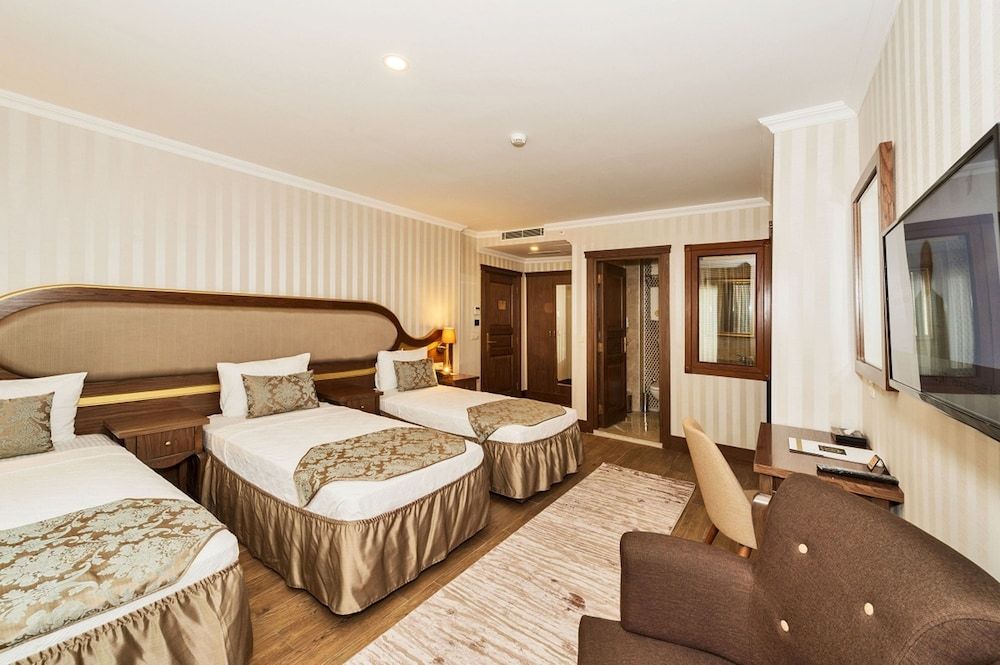 undefined The Central Hotel 2