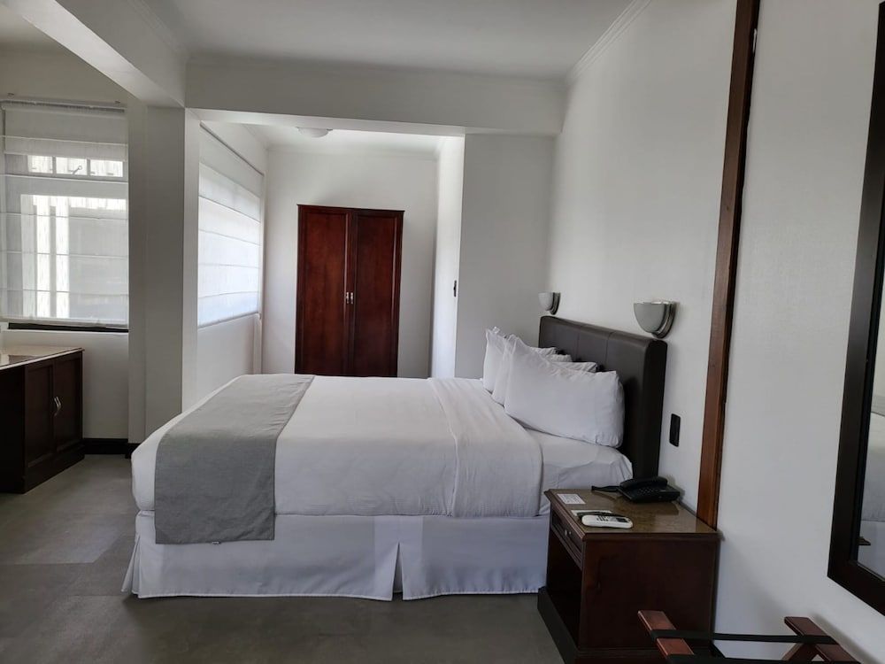 Premium Suite