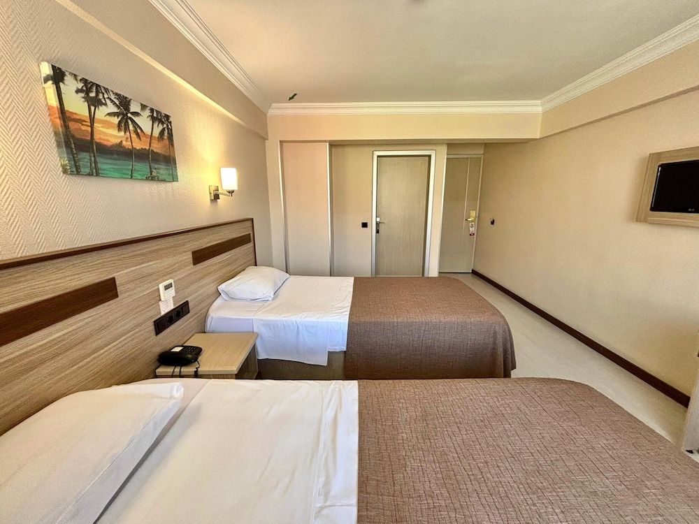Gold Hotel Double or Twin Room 4