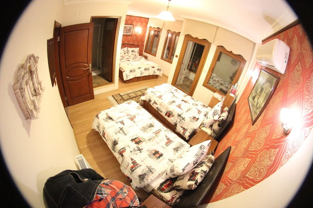 Boomerang Guesthouse Family Room 2