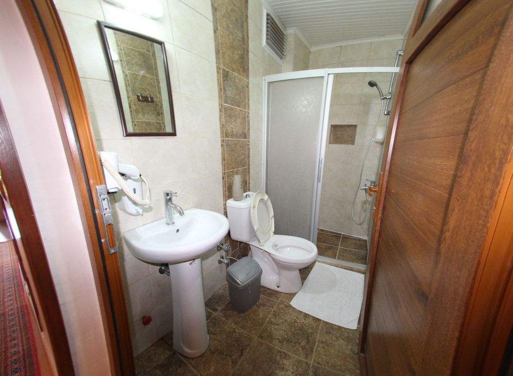 Boomerang Guesthouse Family Room 4